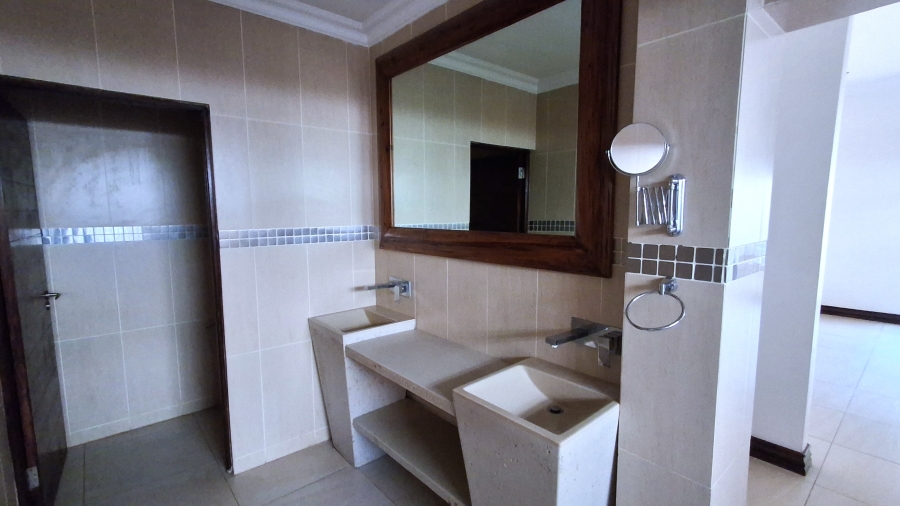5 Bedroom Property for Sale in Pecanwood Estate North West